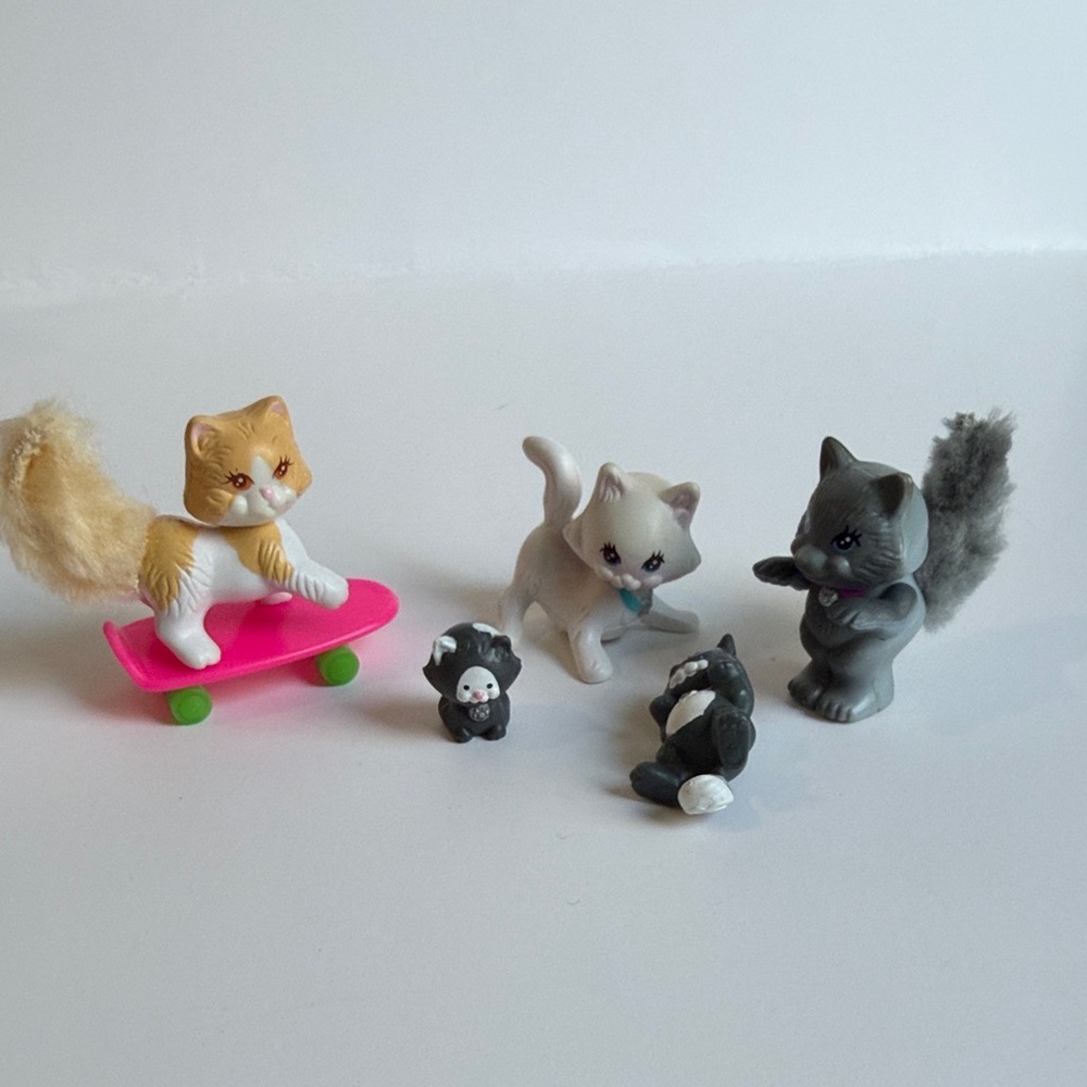 1995 Littlest Pet Shop - Clubhouse Kitties COMPLETE - Picture 4 of 4